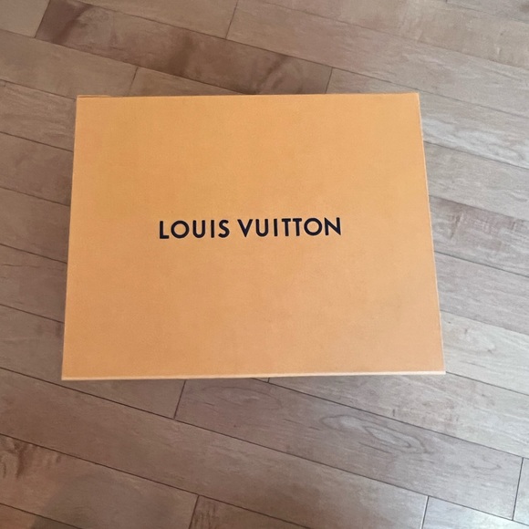 Louis Vuitton Box Authentic - Picture 3 of 5